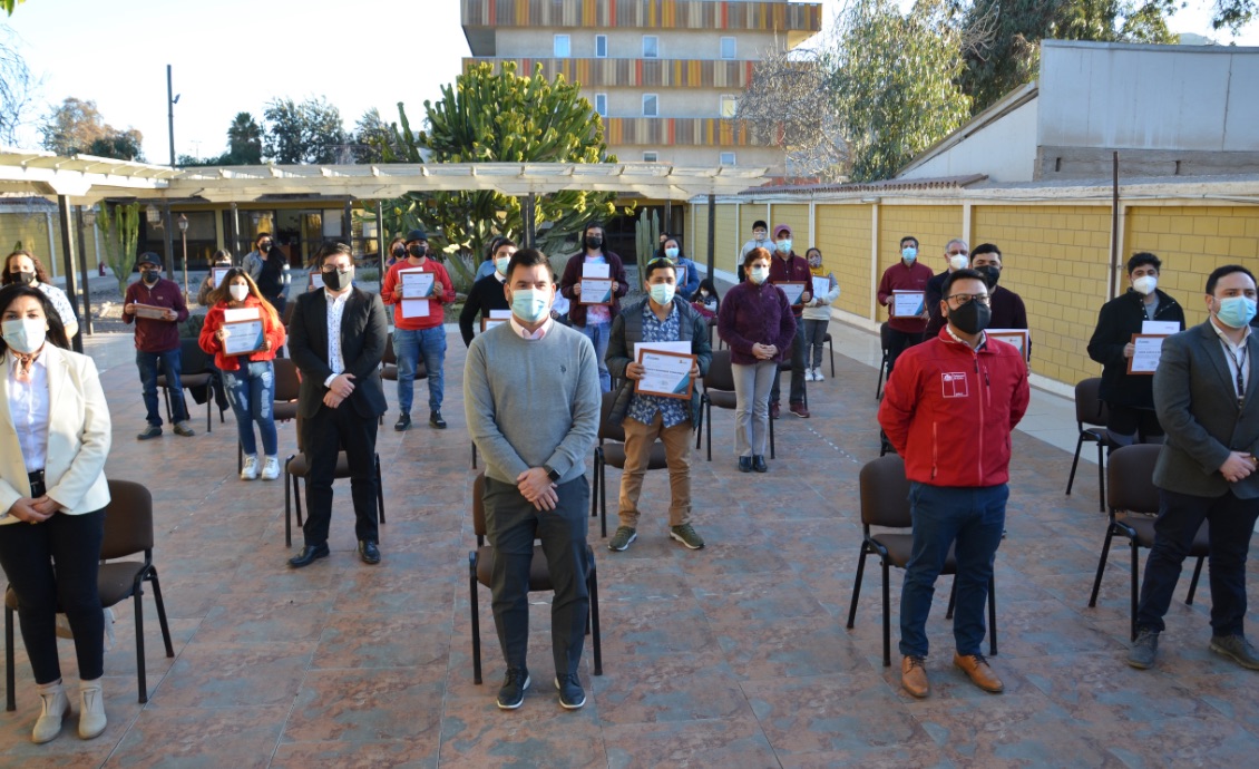 Personas con discapacidad auditiva aprueban curso de conducción